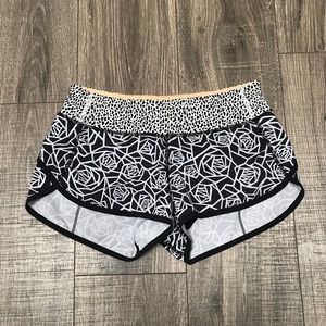 Lululemon Size 4 - Run Speed Short